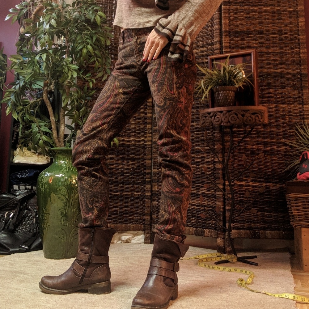 Paisley Skinny Pants in Brown - Women's Stylish Slim Fit